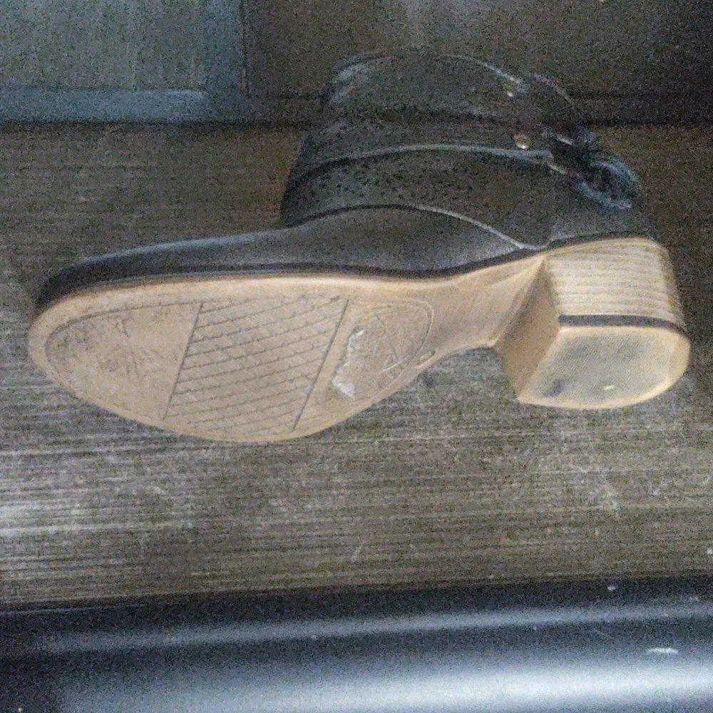 Ankle Boots with Cutout Design